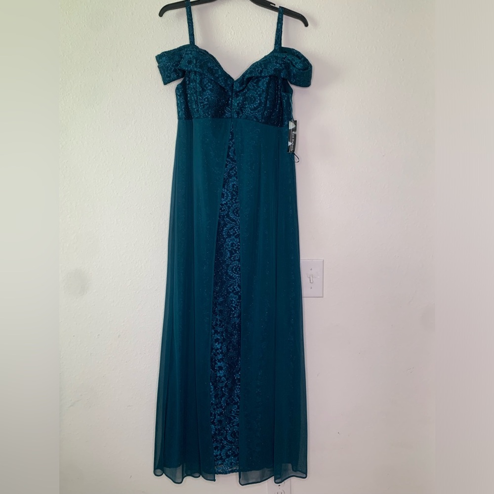 R&M Richard’s petite size/tall 12P Elegant Teal Off-Shoulder Gown NWT